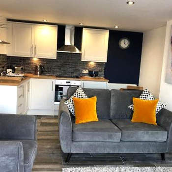 Mumbles - Modern Apartment with panoramic sea views