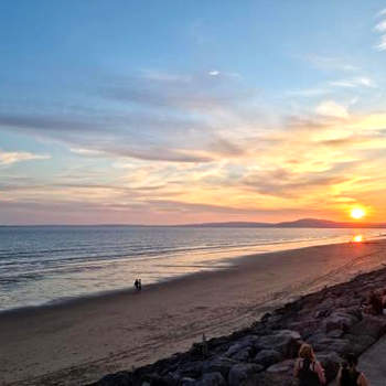Driftmark Aberavon Beach The Crownlands 4 bedrooms Large Driveway parking 2 mins from Beach