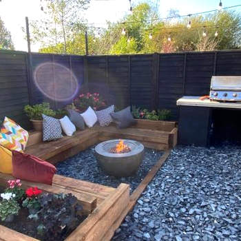 Tipsy Cottage & Games Cabin with fire-pit and BBQ