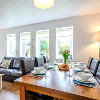 Cosy 3 bedroom home in centre of Brodick