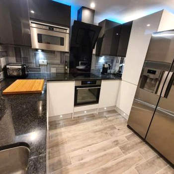 Luton Town Centre Executive Apartment