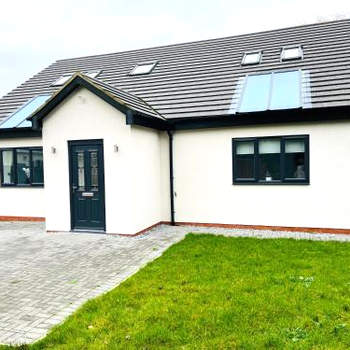 4-Bedroom Cottage in Healing, Grimsby