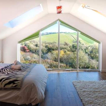 Sussex Retreat with Free Parking for 4 Vehicles - By My Getaways