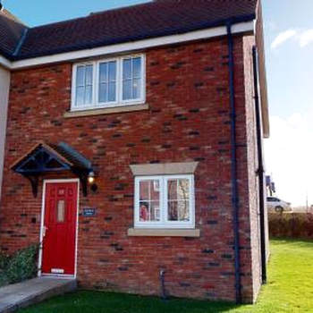 Anchors Away at The Bay Filey, sleeps 7, 2 dogs welcome for free too