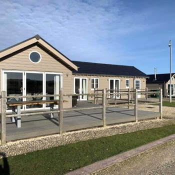 Seahorse Lodge at The Bay Filey, sleeps up to 6, and 2 dogs stay for free!