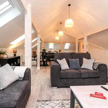 The Lodge at Bridgeway