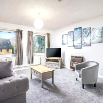 Spacious Pet-Friendly Apartment in Crawley by Sublime Stays