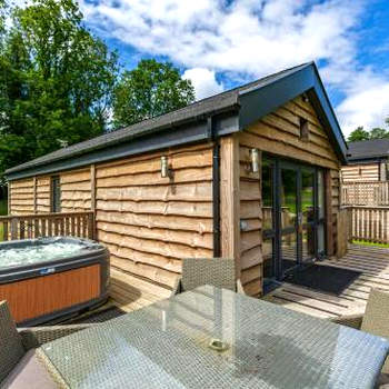 Squirrel Lodge 42 with Hot Tub