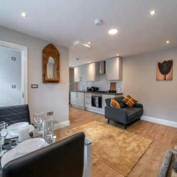 Cozy One Bedroom Cottage With Spacious Garden +BBQ
