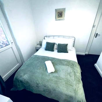 Stylish Town House - Modern double room - 2