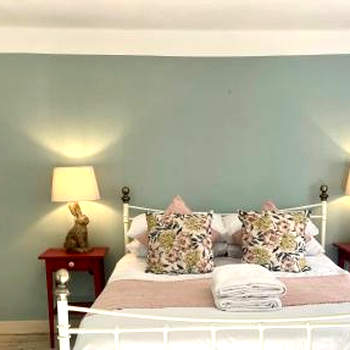 Cotswold Cottage - Northleach