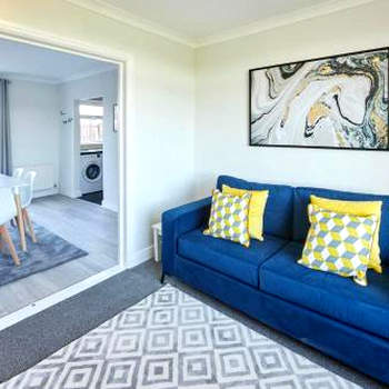 Host & Stay - Armitage Road