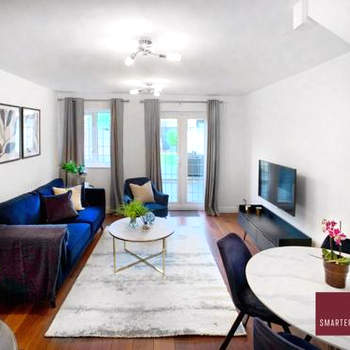 Knaphill - 2 Bedroom house