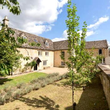 Almsbury Farmhouse