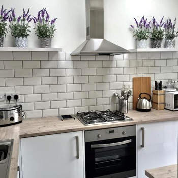 Stylish Boatwright Cottage moments from beach by Whitstable-Holidays