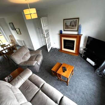 Walk to Everything in Crail - Land Sea Cottage