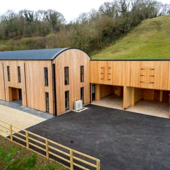 3 bedroom barn conversion in the country (Pet Friendly)