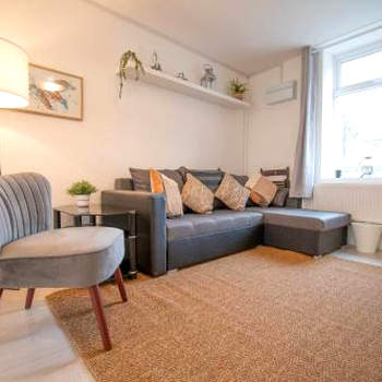 St Peters Townhouse by Property Promise