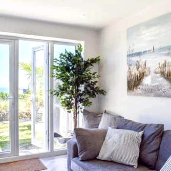 Beach cottage with Sea views