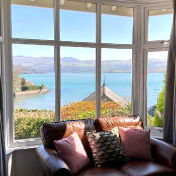 Bryn Gwyn, Sleeps 8, Sea Views, Borth y Gest
