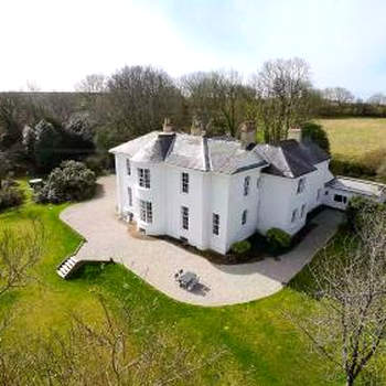 Ashley Manor - Idyllically situated between coast and country