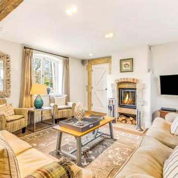 Washbrook Cottage - Hot Tub Packages Available