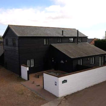 The Cart Lodge at Lee Wick Farm Cottages & Glamping