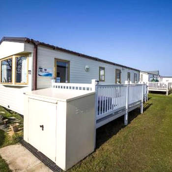8 Berth Caravan With Decking At Sunnydale In Lincolnshire Ref 35087s