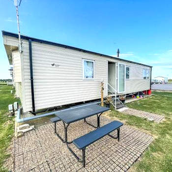 Modern 6 Berth Caravan With Wifi At St Osyth Beach In Essex Ref 28051fv