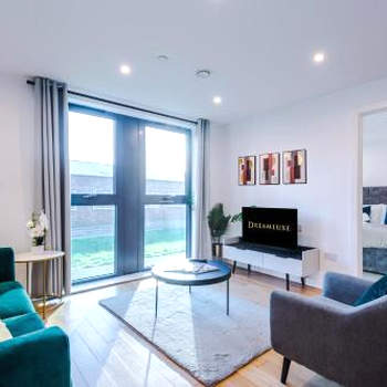 Sterling Suite - Modern 2 Bedroom Apartment in Birmingham City Centre - Perfect for Family, Business and Leisure Stays by Dreamluxe