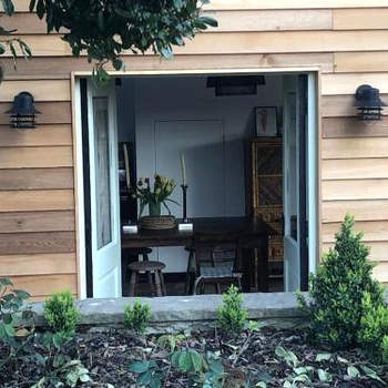 Stylish Cottage in the Pewsey Vale