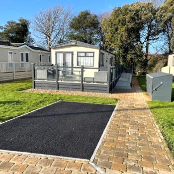 Emma's Pad at Hoburne Naish - New Forest - Wheel chair Accessible with wetroom and ramp