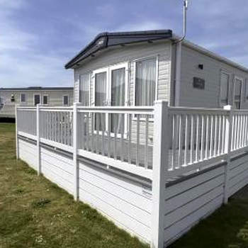 Beautiful 6 Berth Caravan With Partial Sea Views For Hire In Suffolk Ref 68002cr