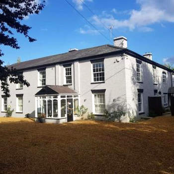 Stubbs House, Loddon, sleeps 20, 2 hot tubs