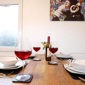 Stylish and Cosy House in Bath
