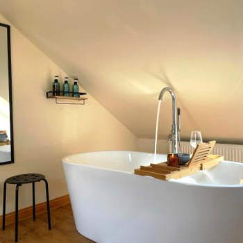 Mini-studio by HNFC Stays