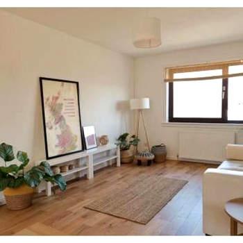 Murdieston Park Apartment